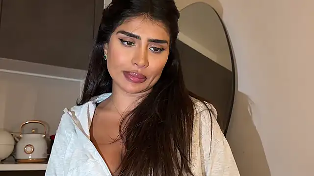 Snapshot of ArabicBarbie chatting on November 27, 10:23 pm ArabicBarbie online show from November 27, 10:23 pm