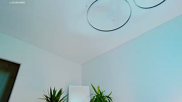 Snapshot of Sinful_Eyes chatting on February 24, 5:16 am Sinful Eyes online show from February 24, 5:16 am