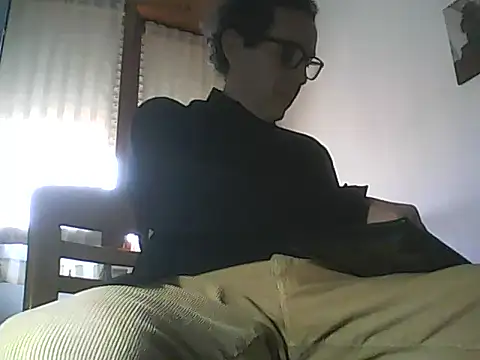 Snapshot of Moro_ra chatting on February 24, 1:09 pm Moro ra online show from February 24, 1:09 pm