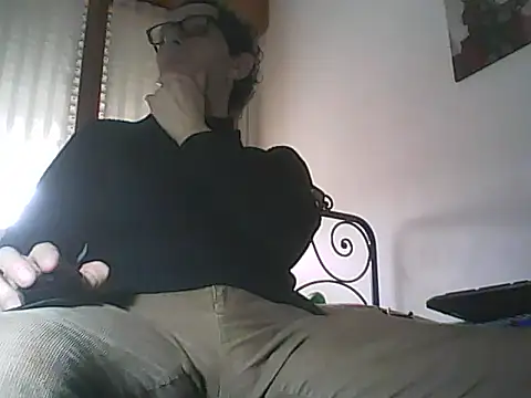 Snapshot of Moro_ra chatting on March 4, 1:06 pm Moro ra online show from March 4, 1:06 pm