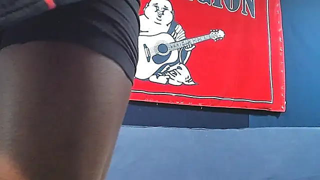 Snapshot of iBreakHeartz chatting on January 24, 7:28 pm iBreakHeartz online show from January 24, 7:28 pm