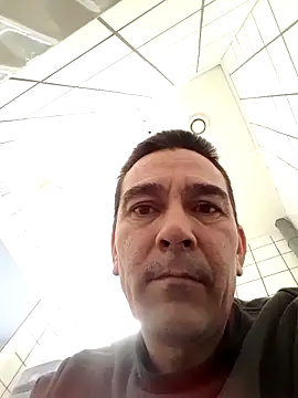 Snapshot of dick81 chatting on February 6, 10:51 am dick81 online show from February 6, 10:51 am