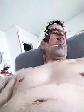 Snapshot of dick81 chatting on February 10, 1:59 pm dick81 online show from February 10, 1:59 pm