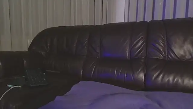 DeesseLuxure online show from February 11, 10:15 am