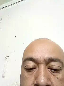 Snapshot of GeorgeVergaGrues chatting on January 2, 12:55 am GeorgeVergaGrues online show from January 2, 12:55 am