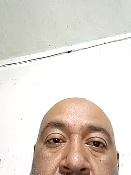 Snapshot of GeorgeVergaGrues chatting on March 16, 7:15 am GeorgeVergaGrues online show from March 16, 7:15 am