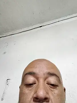 Snapshot of GeorgeVergaGrues chatting on October 16, 2:45 am GeorgeVergaGrues online show from October 16, 2:45 am