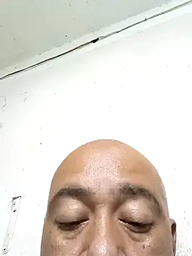 Snapshot of GeorgeVergaGrues chatting on October 26, 3:34 am GeorgeVergaGrues online show from October 26, 3:34 am