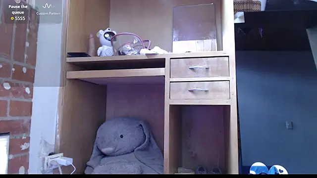 Snapshot of evolet01 chatting on May 28, 4:26 pm evolet01 online show from May 28, 4:26 pm