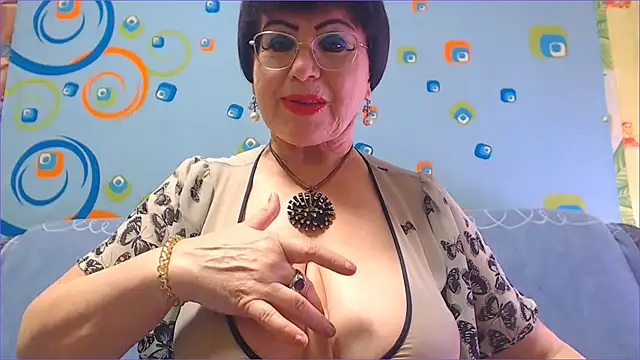 NaughtyMOM4uX online show from October 4, 4:43 am
