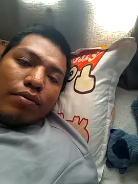 juliopantoja online show from March 11, 3:18 pm