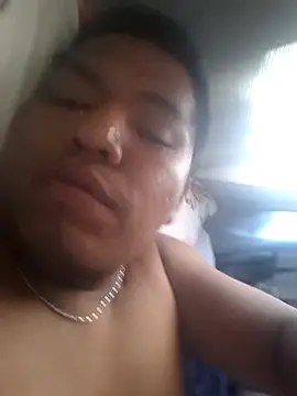 Snapshot of juliopantoja chatting on March 14, 4:12 pm juliopantoja online show from March 14, 4:12 pm
