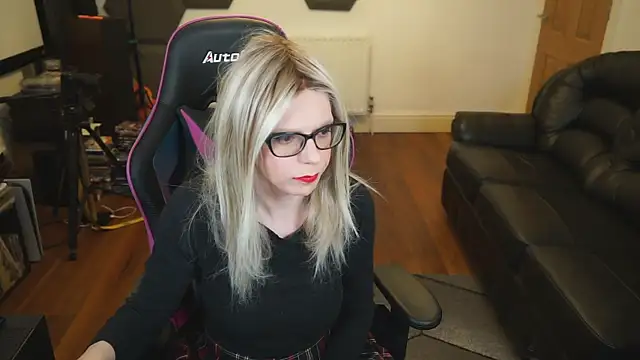 KelseyCobalt online show from December 14, 10:28 pm