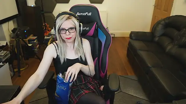 KelseyCobalt online show from February 13, 11:58 pm