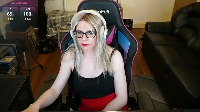 Snapshot of KelseyCobalt chatting on May 27, 7:55 pm KelseyCobalt online show from May 27, 7:55 pm