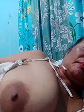 sexylizzy4u online show from February 8, 1:14 pm