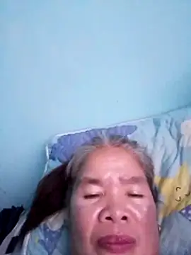 sexylizzy4u online show from April 8, 2:33 am