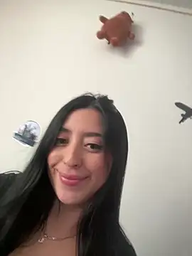 Sofhi corolinne31 online show from December 10, 9:54 pm