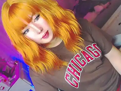Snapshot of HOTnWILDalice chatting on May 13, 8:12 am HOTnWILDalice online show from May 13, 8:12 am