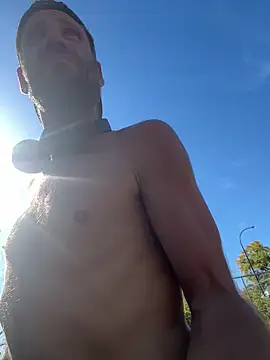 Snapshot of FckbbOy chatting on October 6, 3:42 pm FckbbOy online show from October 6, 3:42 pm