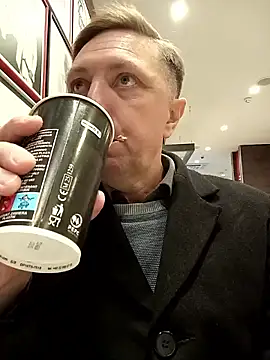 Snapshot of Pokaz2020 chatting on October 1, 2:12 pm Pokaz2020 online show from October 1, 2:12 pm