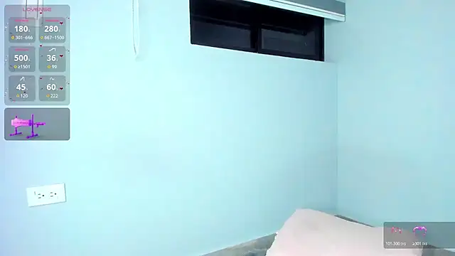 Snapshot of Sofi_Smiley chatting on April 28, 4:28 am Sofi Smiley online show from April 28, 4:28 am