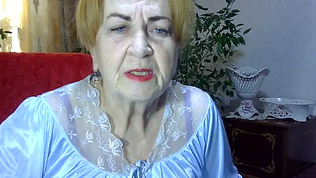 Emma52610 online show from December 21, 7:03 am