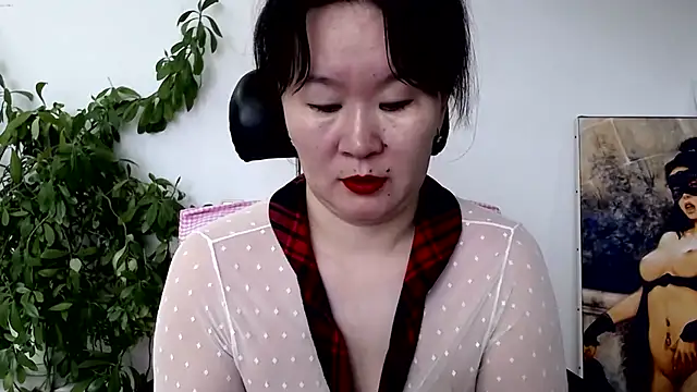 Snapshot of Akira_xx chatting on July 11, 3:42 am Akira xx online show from July 11, 3:42 am