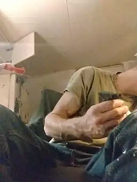 ROBERT0516 online show from October 29, 4:48 am