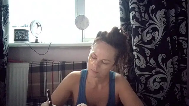 LindaStarS online show from February 11, 5:34 am