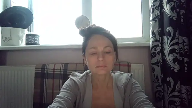 Snapshot of LindaStarS chatting on April 29, 5:06 pm LindaStarS online show from April 29, 5:06 pm