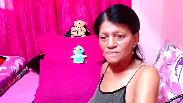 SLUTTYROXY online show from December 1, 6:07 am