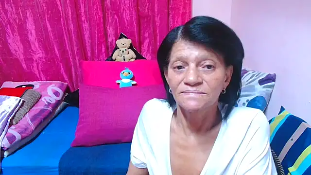 SLUTTYROXY online show from December 14, 9:19 pm