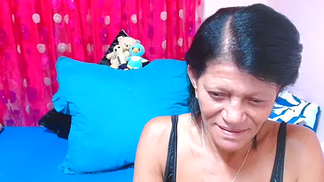 SLUTTYROXY online show from April 17, 7:55 am