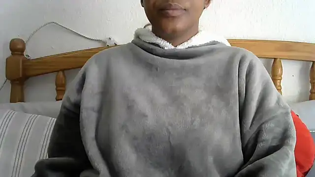 blackslut4u online show from June 6, 8:41 am