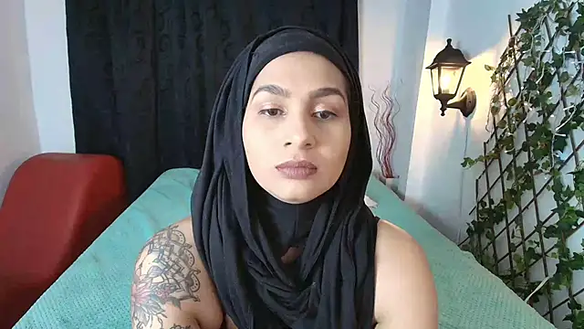 Snapshot of Shay__lee chatting on January 12, 4:50 pm Shay lee online show from January 12, 4:50 pm