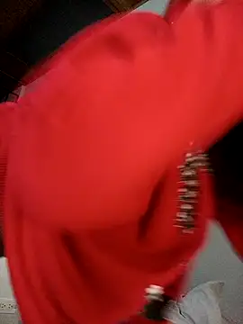 Snapshot of loveuu-bae chatting on December 1, 11:47 pm loveuu-bae online show from December 1, 11:47 pm