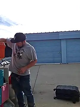 UncutHammer69 online show from January 3, 8:01 pm