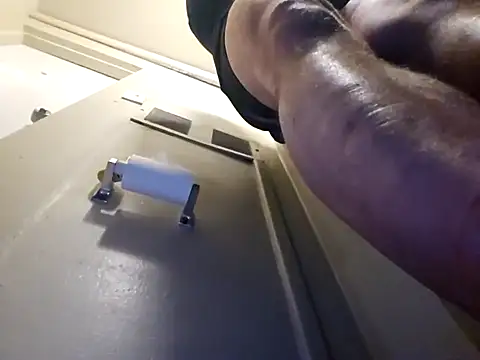 UncutHammer69 online show from March 15, 3:18 am