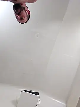 UncutHammer69 online show from October 10, 3:33 pm