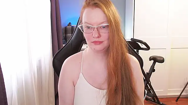 Lady Inari online show from April 4, 2:25 pm