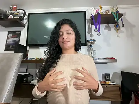 kinky milaxh online show from March 6, 2:08 am