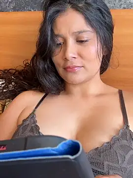 Snapshot of kinky_mila@xh chatting on July 18, 8:01 pm kinky milaxh online show from July 18, 8:01 pm