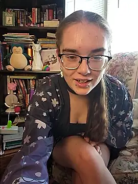 Snapshot of Izzy_Hellbourne chatting on May 28, 5:43 pm Izzy Hellbourne online show from May 28, 5:43 pm