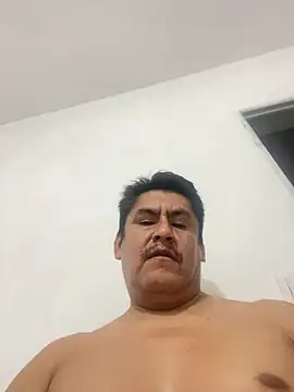 Snapshot of julius_semen chatting on February 16, 1:46 am julius semen online show from February 16, 1:46 am