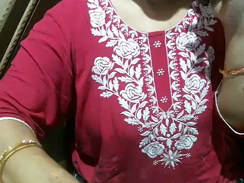 Snapshot of UrsMansi chatting on July 14, 2:49 am UrsMansi online show from July 14, 2:49 am