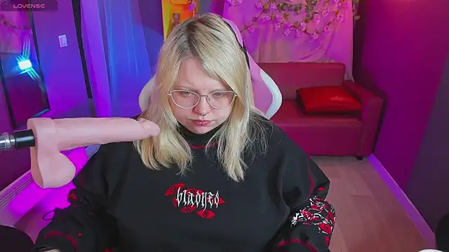 Yoki Shizuko online show from April 10, 6:40 am