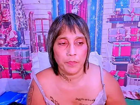 indianroxy online show from December 14, 10:25 pm