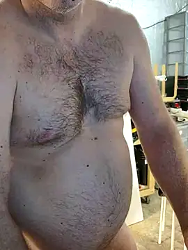 Snapshot of IronedTitan chatting on March 4, 2:39 am IronedTitan online show from March 4, 2:39 am