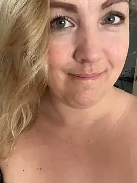 Snapshot of Anna_Alexa chatting on March 12, 7:57 am Anna Alexa online show from March 12, 7:57 am